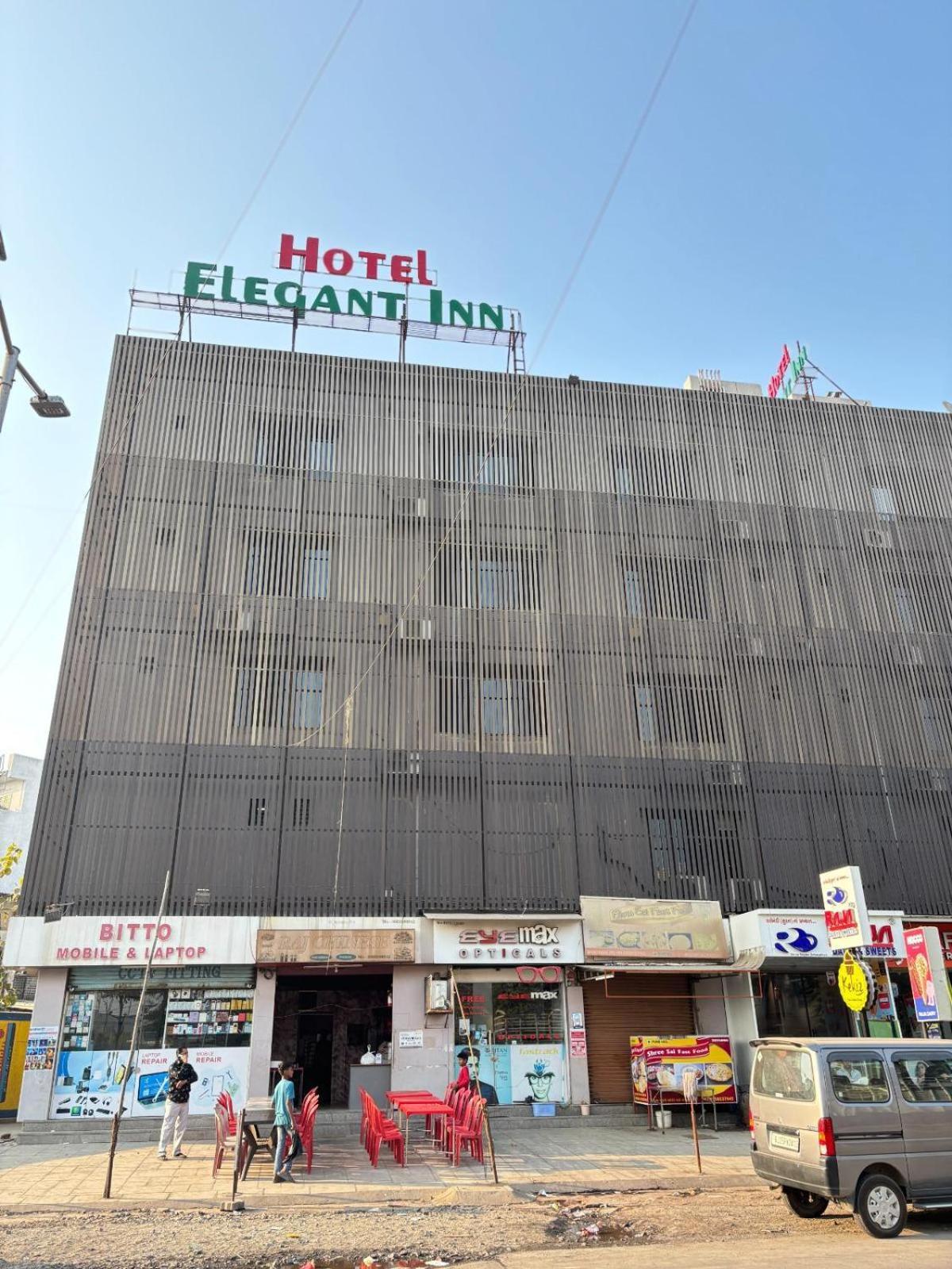 Hotel Elegant Inn Surat Ngoại thất bức ảnh